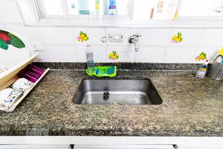 Casa à venda com 204m², 6 quartos e 1 vaga Casa à venda com 204m², 6 quartos e 1 vagaCozinha