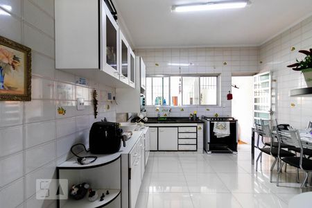 Casa à venda com 204m², 6 quartos e 1 vaga Casa à venda com 204m², 6 quartos e 1 vagaCozinha