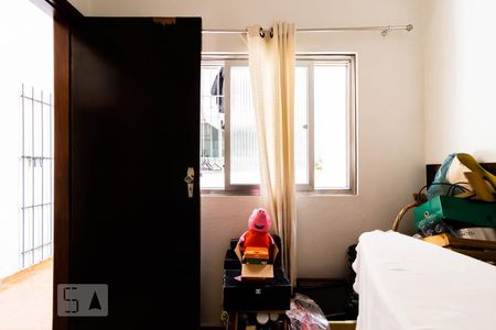 Casa à venda com 204m², 6 quartos e 1 vaga Casa à venda com 204m², 6 quartos e 1 vagaQuarto de Serviço