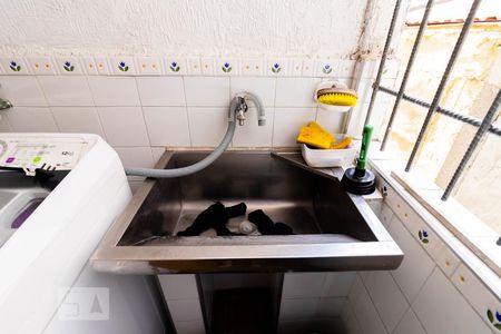 Casa à venda com 204m², 6 quartos e 1 vaga Casa à venda com 204m², 6 quartos e 1 vagaÁrea de Serviço