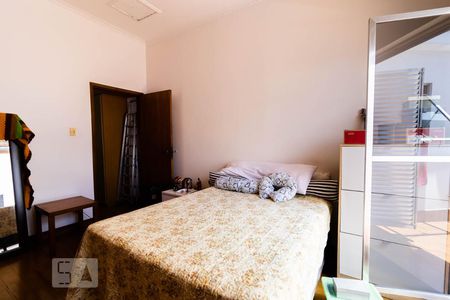 Casa à venda com 204m², 6 quartos e 1 vaga Casa à venda com 204m², 6 quartos e 1 vagaQuarto 1