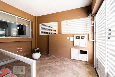 Casa à venda com 204m², 6 quartos e 1 vaga Casa à venda com 204m², 6 quartos e 1 vagaGaragem