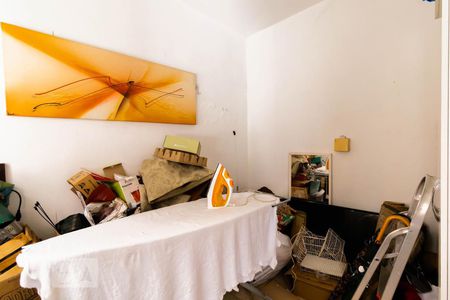 Casa à venda com 204m², 6 quartos e 1 vaga Casa à venda com 204m², 6 quartos e 1 vagaQuarto de Serviço