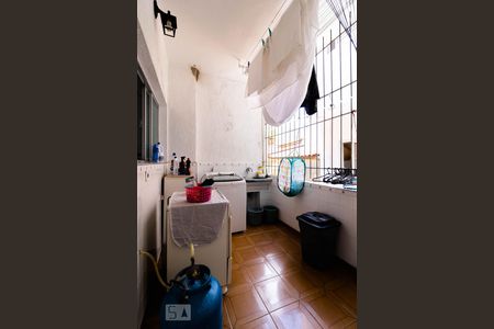 Casa à venda com 204m², 6 quartos e 1 vaga Casa à venda com 204m², 6 quartos e 1 vagaÁrea de Serviço