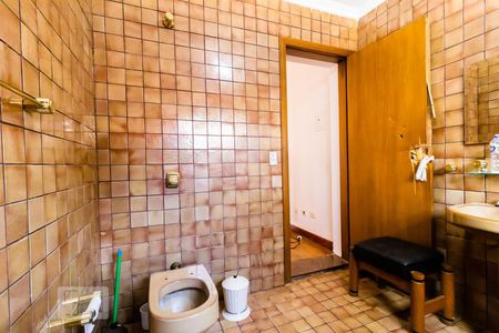 Casa à venda com 204m², 6 quartos e 1 vaga Casa à venda com 204m², 6 quartos e 1 vagaBanheiro da Suíte