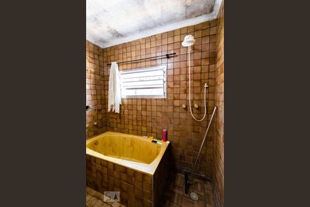 Casa à venda com 204m², 6 quartos e 1 vaga Casa à venda com 204m², 6 quartos e 1 vagaBanheiro da Suíte