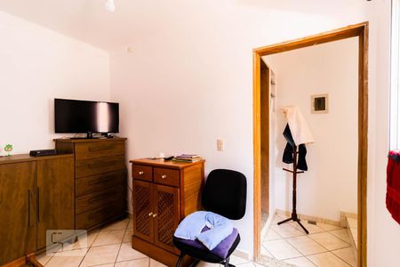 Casa à venda com 204m², 6 quartos e 1 vaga Casa à venda com 204m², 6 quartos e 1 vagaQuarto 2