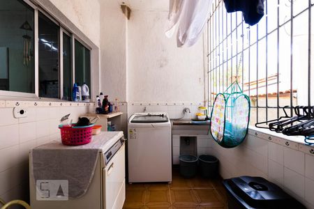 Casa à venda com 204m², 6 quartos e 1 vaga Casa à venda com 204m², 6 quartos e 1 vagaÁrea de Serviço