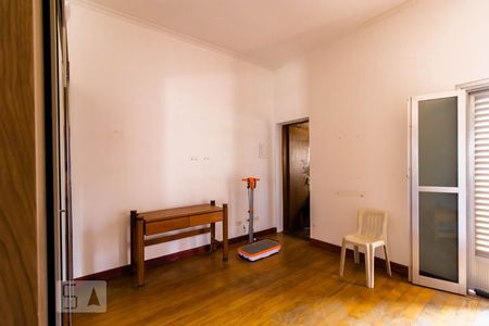 Casa à venda com 204m², 6 quartos e 1 vaga Casa à venda com 204m², 6 quartos e 1 vagaSuíte