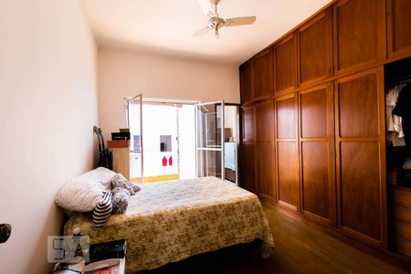 Casa à venda com 204m², 6 quartos e 1 vaga Casa à venda com 204m², 6 quartos e 1 vagaQuarto 1