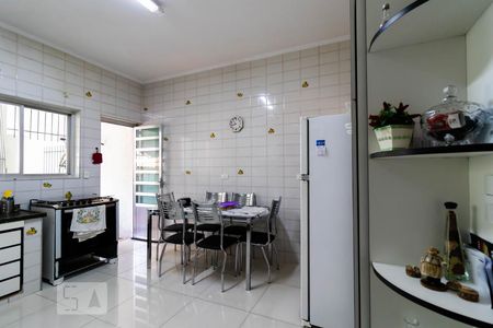 Casa à venda com 204m², 6 quartos e 1 vaga Casa à venda com 204m², 6 quartos e 1 vagaCozinha