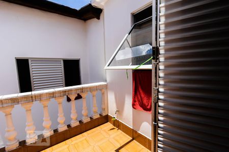 Casa à venda com 204m², 6 quartos e 1 vaga Casa à venda com 204m², 6 quartos e 1 vagaSacada do Quarto 1