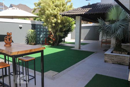 Casa de condomínio à venda com 260m², 4 quartos e 3 vagasÁrea comum - Churrasqueira