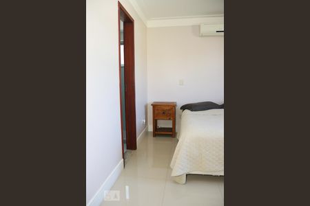 Casa de condomínio à venda com 260m², 4 quartos e 3 vagasSuite 3