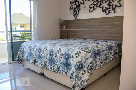 Casa de condomínio à venda com 260m², 4 quartos e 3 vagasSuíte 1