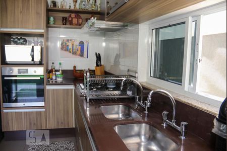 Casa de condomínio à venda com 260m², 4 quartos e 3 vagasCozinha - Armários