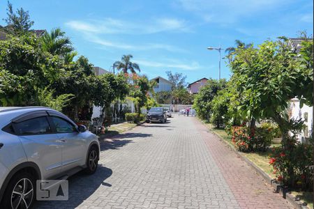 Casa de condomínio à venda com 260m², 4 quartos e 3 vagasVista da Rua