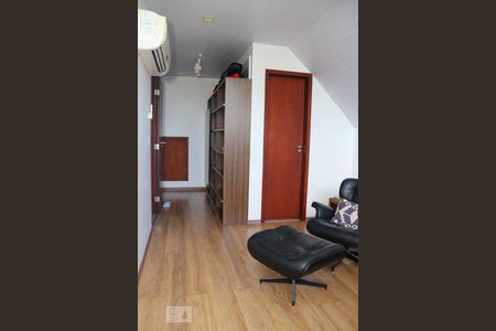 Casa de condomínio à venda com 260m², 4 quartos e 3 vagasSótão