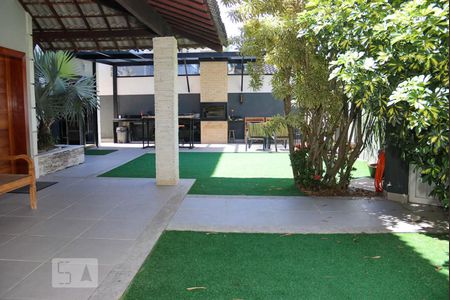 Casa de condomínio à venda com 260m², 4 quartos e 3 vagasvaranda