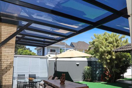 Casa de condomínio à venda com 260m², 4 quartos e 3 vagasVarÁrea comum - Churrasqueira