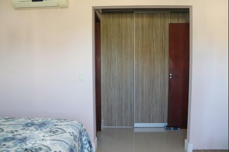 Casa de condomínio à venda com 260m², 4 quartos e 3 vagasSuite 1