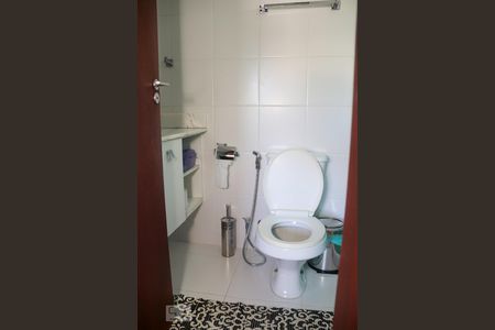 Casa de condomínio à venda com 260m², 4 quartos e 3 vagasBanheiro da Suíte 3