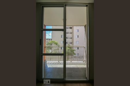 Sala de apartamento à venda com 3 quartos, 74m² em Jardim Prudência, São Paulo