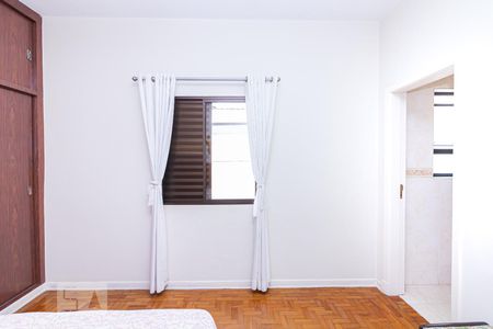 Casa à venda com 350m², 3 quartos e 1 vagaSuíte 1