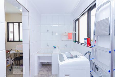 Casa à venda com 350m², 3 quartos e 1 vagaÁrea de Serviço