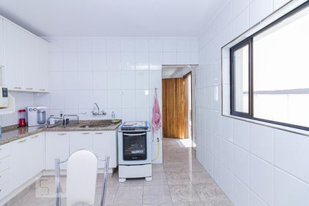 Casa à venda com 350m², 3 quartos e 1 vagaCozinha