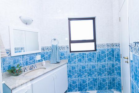 Casa à venda com 350m², 3 quartos e 1 vagaBanheiro da Suíte 2