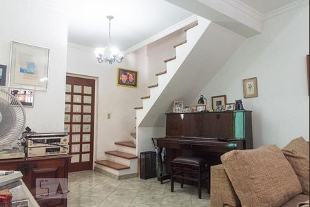Sala de casa à venda com 4 quartos, 160m² em Jardim Santa Cruz, São Paulo