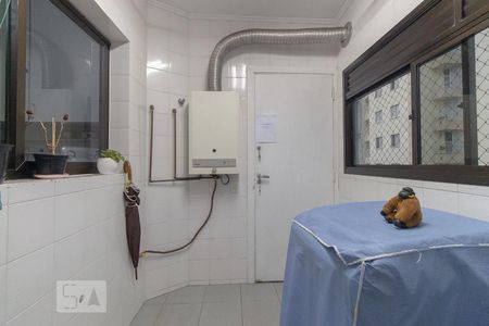 Apartamento para alugar com 136m², 3 quartos e 1 vaga Apartamento para alugar com 136m², 3 quartos e 1 vagaÁrea de serviço