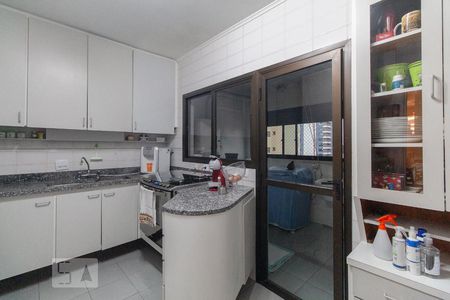 Apartamento para alugar com 136m², 3 quartos e 1 vaga Apartamento para alugar com 136m², 3 quartos e 1 vagaCozinha