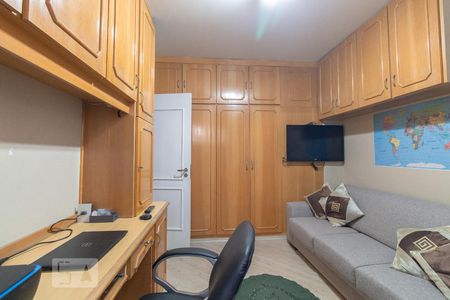 Apartamento para alugar com 136m², 3 quartos e 1 vaga Apartamento para alugar com 136m², 3 quartos e 1 vagaQuarto 2