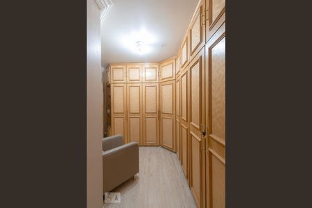 Closet de apartamento para alugar com 3 quartos, 136m² em Vila Azevedo, São Paulo