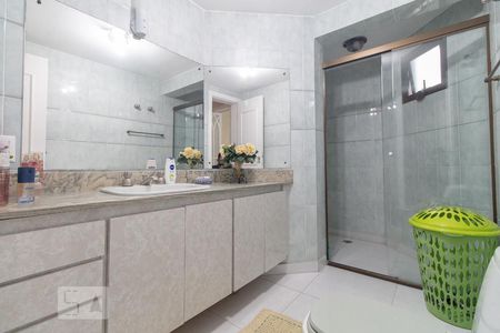 Apartamento para alugar com 136m², 3 quartos e 1 vaga Apartamento para alugar com 136m², 3 quartos e 1 vagaBanheiro