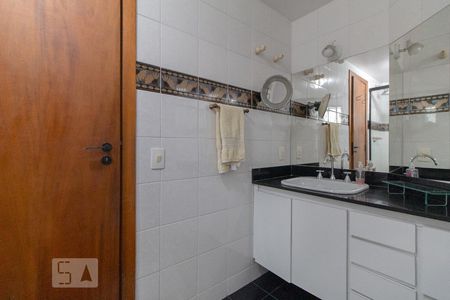 Apartamento para alugar com 136m², 3 quartos e 1 vaga Apartamento para alugar com 136m², 3 quartos e 1 vagaBanheiro