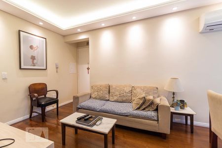 Sala de apartamento para alugar com 2 quartos, 75m² em Higienópolis, Porto Alegre