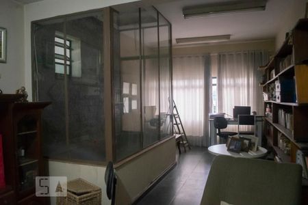 Casa à venda com 434m², 3 quartos e 4 vagas Casa à venda com 434m², 3 quartos e 4 vagasESCRITÓRIO