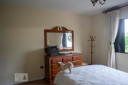 Casa à venda com 434m², 3 quartos e 4 vagas Casa à venda com 434m², 3 quartos e 4 vagasQUARTO 1 SUITE