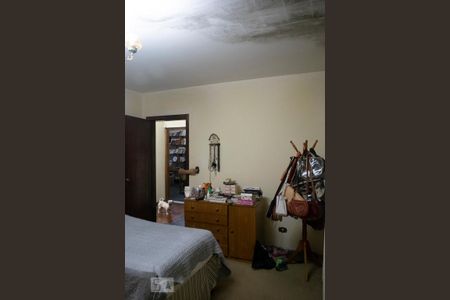 Casa à venda com 434m², 3 quartos e 4 vagas Casa à venda com 434m², 3 quartos e 4 vagasQUARTO 2