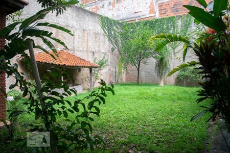 Casa à venda com 434m², 3 quartos e 4 vagas Casa à venda com 434m², 3 quartos e 4 vagasQUINTAL FUNDOS