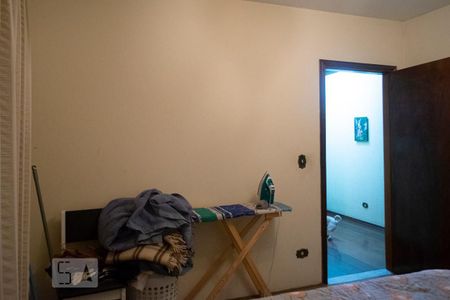 Casa à venda com 434m², 3 quartos e 4 vagas Casa à venda com 434m², 3 quartos e 4 vagasQUARTO 3