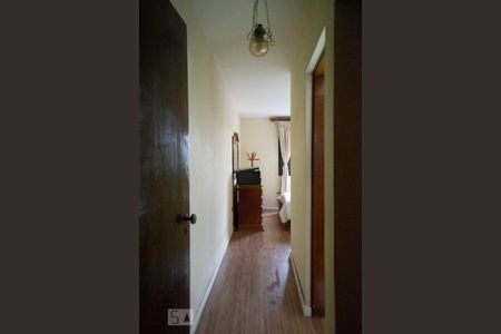 Casa à venda com 434m², 3 quartos e 4 vagas Casa à venda com 434m², 3 quartos e 4 vagasQUARTO 1 SUITE