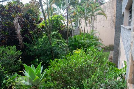 Casa à venda com 434m², 3 quartos e 4 vagas Casa à venda com 434m², 3 quartos e 4 vagasJARDIM FRENTE