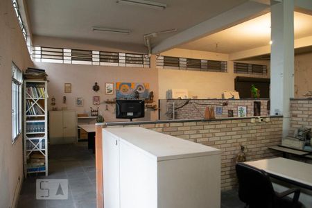 Casa à venda com 434m², 3 quartos e 4 vagas Casa à venda com 434m², 3 quartos e 4 vagasSALÃO TÉRREO