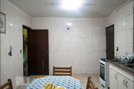 Casa à venda com 434m², 3 quartos e 4 vagas Casa à venda com 434m², 3 quartos e 4 vagasCOZINHA