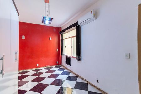 Quarto de apartamento para alugar com 2 quartos, 50m² em Cascadura, Rio de Janeiro