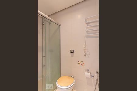 Apartamento para alugar com 75m², 2 quartos e 2 vagas Apartamento para alugar com 75m², 2 quartos e 2 vagasBanheiro